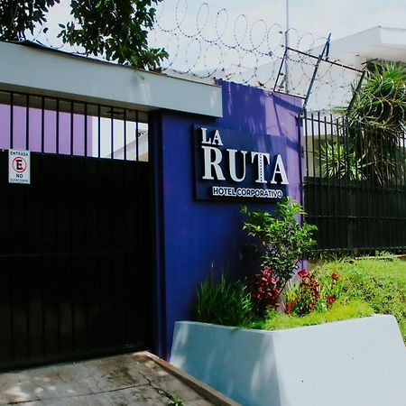 סאן סלבדור La Ruta Hotel Corporativo מראה חיצוני תמונה